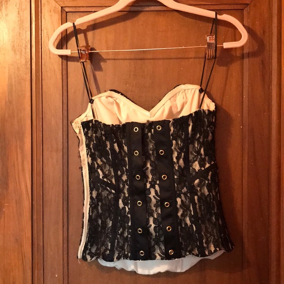 NWT GUESS Corset Bustier - Picture 2 of 3